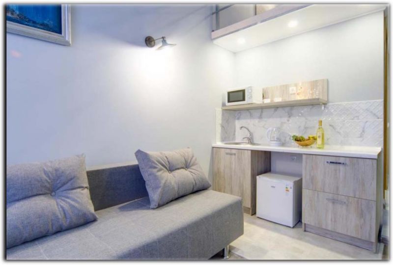 Two-level studio near the Golden Gate