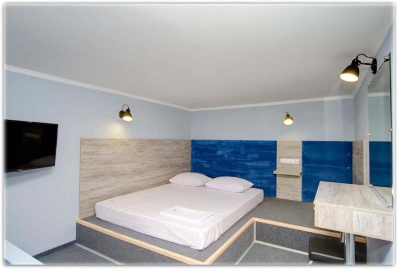 Two-level studio near the Golden Gate